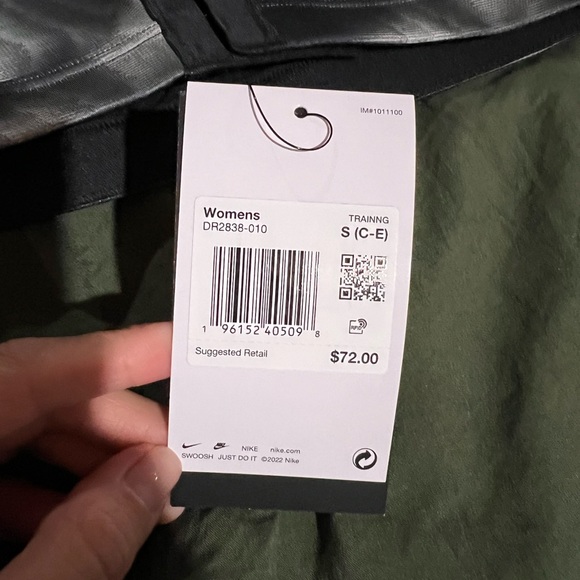 Nike Alpha High Support Bra. sz - S (C-E) - Picture 3 of 4